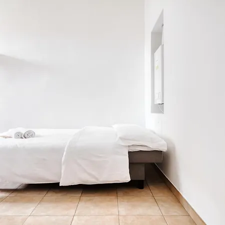 The Lightflat-bonghi * Milano